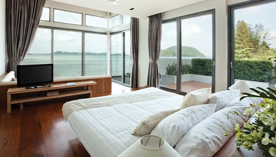 Living Room Panoramic Window